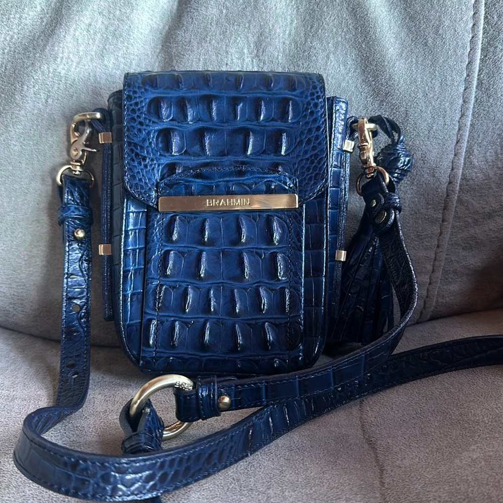 Brahman Crossbody